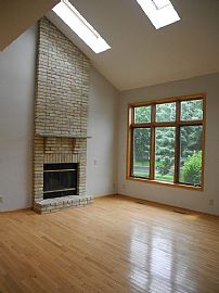 Lovely Family Home in Fitchburg, WI (Photo 3 of 9)