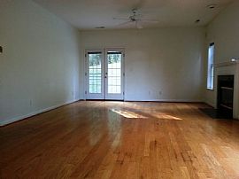 Elegant 3 Bedroom Home Up on Ravenscroft in Charlottesville, VA (Photo 4 of 8)