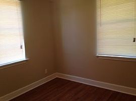 1024 Munsen Spring Dr, Columbia, Sc 29209 2 Beds 1 Bath 750 Sqf in Columbia, SC (Photo 3 of 6)