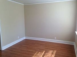 1024 Munsen Spring Dr, Columbia, Sc 29209 2 Beds 1 Bath 750 Sqf in Columbia, SC (Photo 4 of 6)