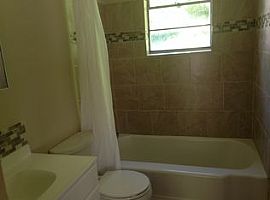 1024 Munsen Spring Dr, Columbia, Sc 29209 2 Beds 1 Bath 750 Sqf in Columbia, SC (Photo 6 of 6)