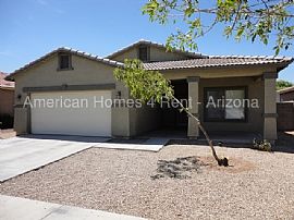 Single Family Home For Rent in Phoenix, AZ