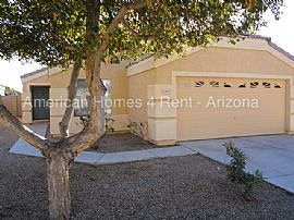 Single Family Home For Rent in Avondale, AZ