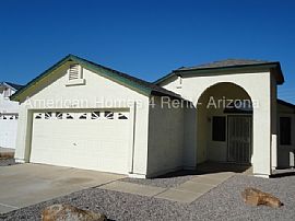 Single Family Home For Rent in Phoenix, AZ