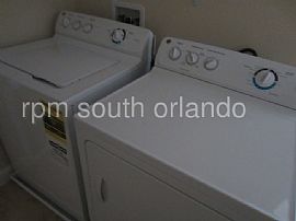 Single Family Home For Rent in Windermere, FL (Photo 7 of 9)