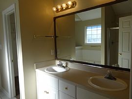 Single Family Home For Rent in Grovetown, GA (Photo 7 of 11)