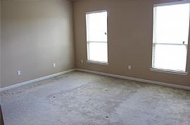 3 Bed , 2 Bath in Covington, LA (Photo 5 of 10)