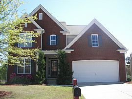 Single Family Home For Rent in Suwanee, GA