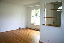 3 Bed 1 Bath in Royal Oak, MI (Photo 4 of 9)