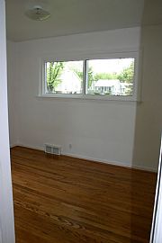 3 Bed 1 Bath in Royal Oak, MI (Photo 6 of 9)