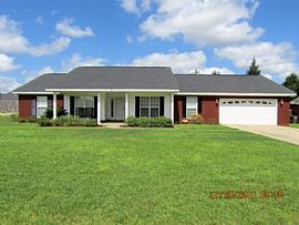 203 Daphne Dr, Enterprise, Al 36330 in Enterprise, AL