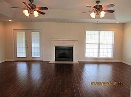 203 Daphne Dr, Enterprise, Al 36330 in Enterprise, AL (Photo 3 of 5)