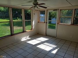 539 Crane Dr, Lawrenceville, Ga 30046 3 Beds 1.5 Baths 1,134 Sq in Lawrenceville, GA (Photo 10 of 12)