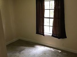417 Holly Hill Rd, Richmond Hill, Ga 31324 3 Beds 2 Baths 1,200 in Richmond Hill, GA (Photo 4 of 8)