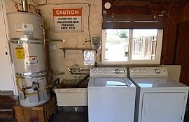 Immaculate 3bed 2bath With2 Car Garage in Sacramento, CA (Photo 10 of 12)