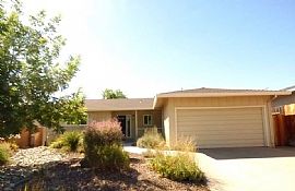 Immaculate 3bed 2bath With2 Car Garage in Sacramento, CA (Photo 12 of 12)