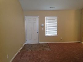 Single Family Home For Rent in Port Wentworth, GA (Photo 2 of 11)