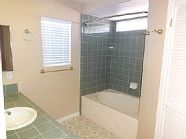 Single Family Home For Rent in Bakersfield, CA (Photo 11 of 11)