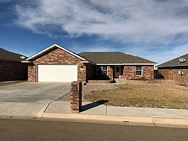 Elegant 3 Bedroom Home in Clovis, NM