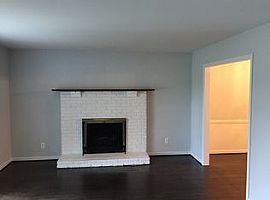 9008 Westport Rd, Louisville, Ky 40242 3 Beds 2.5 Baths 2,000 S in Louisville, KY (Photo 2 of 8)