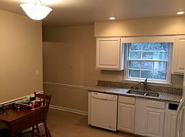 9008 Westport Rd, Louisville, Ky 40242 3 Beds 2.5 Baths 2,000 S in Louisville, KY (Photo 7 of 8)