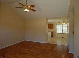 4505 Tina Dr, Crestwood, Ky 40014 3 Beds 2 Baths 1,050 Sqft in Crestwood, KY (Photo 2 of 11)