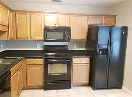 1391 W Point Dr, Mt Pleasant, Sc 29466 2 Beds 2 Baths 1,018 Sqf in Mount Pleasant, SC (Photo 10 of 12)