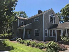 Beautiful 4 Bedroom Home in Annandale, NJ