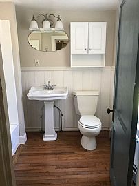 Beautiful 4 Bedroom Home in Annandale, NJ (Photo 7 of 10)