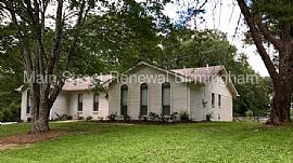 Single Family Home For Rent in Pinson, AL (Photo 2 of 7)