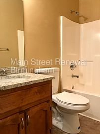 Single Family Home For Rent in Birmingham, AL (Photo 5 of 7)