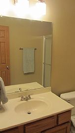 Beautiful 3 Bedroom Home in Serene Enviroment in Bellevue, NE (Photo 7 of 11)