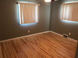 Serene 3 Bedroom Home in Bismarck, ND (Photo 10 of 11)