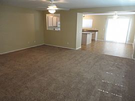 Single Family Home For Rent in Tucson, AZ (Photo 3 of 12)