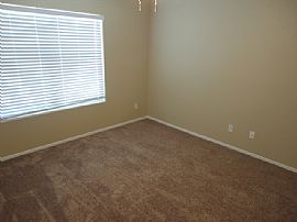 Single Family Home For Rent in Tucson, AZ (Photo 5 of 12)