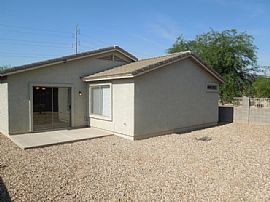 Single Family Home For Rent in Phoenix, AZ (Photo 12 of 12)