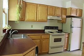 Great Location. House and Private Fenced Yard on Safe/quiet Str in South Burlington, VT (Photo 3 of 10)