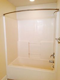 Comfortable 3 Bedroom Home in Gulfport, MS (Photo 6 of 9)