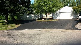 Comfortable 3 Bedroom Home in Minnetonka, MN