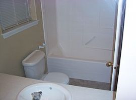  316 Creighton Way, Idaho Falls, Id 83401 4 Beds 2 Baths 1,736  in Idaho Falls, ID (Photo 6 of 7)