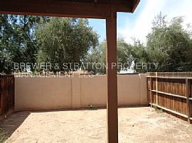 Single Family Home For Rent in Glendale, AZ (Photo 5 of 12)