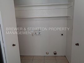 Single Family Home For Rent in Glendale, AZ (Photo 7 of 12)