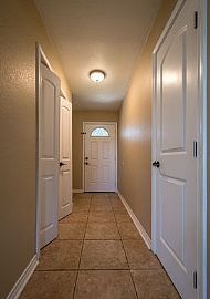  2118 Kent Dr, Arlington, Tx 76010 3 Beds 2 Baths 1,500 Sqft in Arlington, TX (Photo 4 of 5)