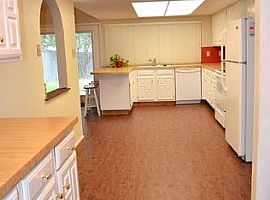  6302 Allegheny Trl, Plano, Tx 75023 3 Beds 2 Baths 1,895 Sqft in Plano, TX (Photo 3 of 4)