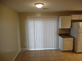 Single Family Home For Rent in Youngtown, AZ (Photo 4 of 10)