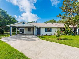 10 Woodlands Cir, Ormond Beach, Fl 32174 3 Beds 2 Baths 1,952 S in Ormond Beach, FL