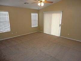 Single Family Home For Rent in Gilbert, AZ (Photo 5 of 5)