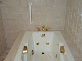 1 Hiawatha Dr, Greenville, Sc 29615 4 Beds 2.5 Baths 3,000 Sqft in Greenville, SC (Photo 10 of 10)