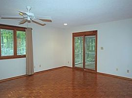 1 Hiawatha Dr, Greenville, Sc 29615 4 Beds 2.5 Baths 3,000 Sqft in Greenville, SC (Photo 4 of 10)