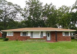 1118 Lakewood Dr, Montgomery, Al 36109 in Montgomery, AL